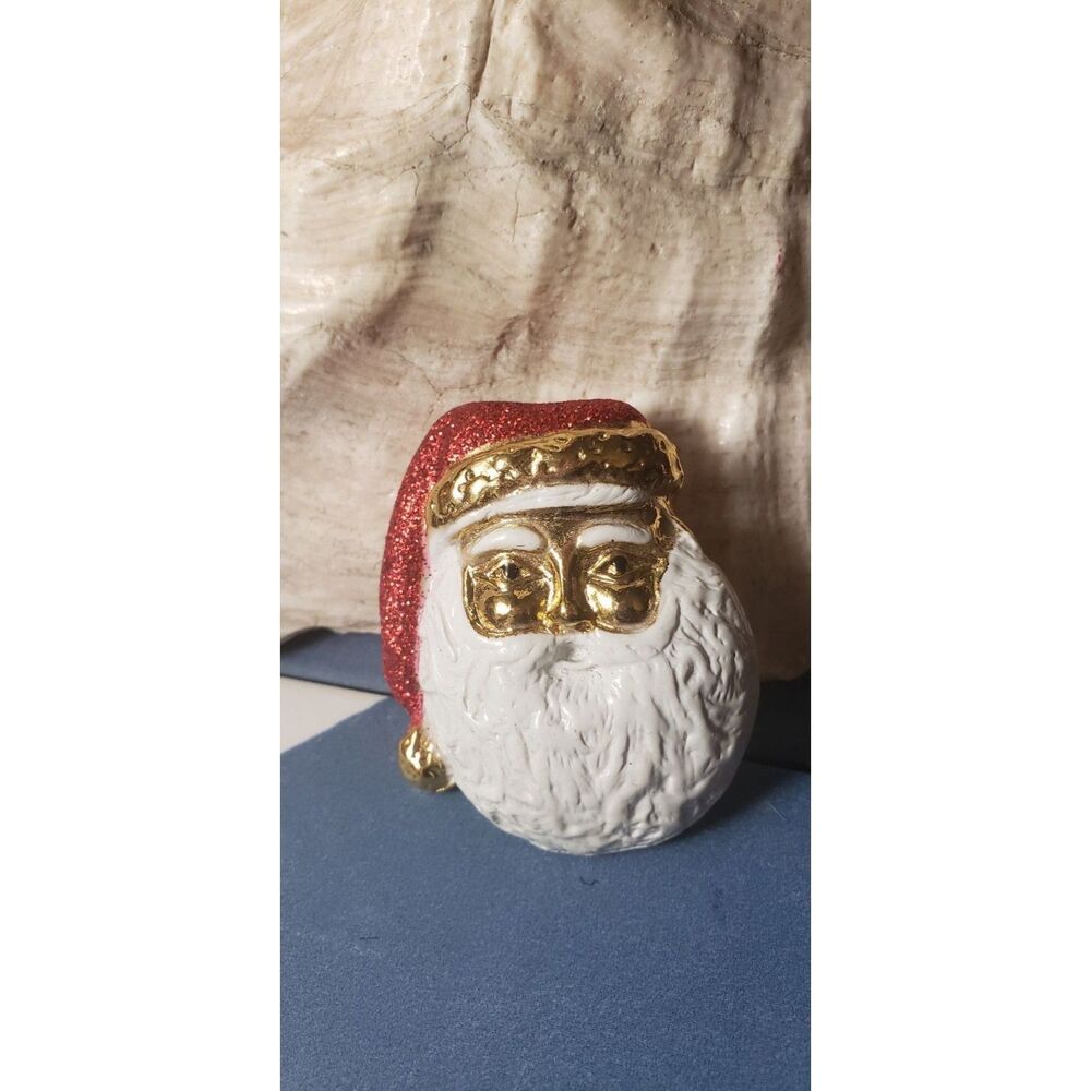 Vintage Gold Tone Santa Claus Christmas Figural Brooch